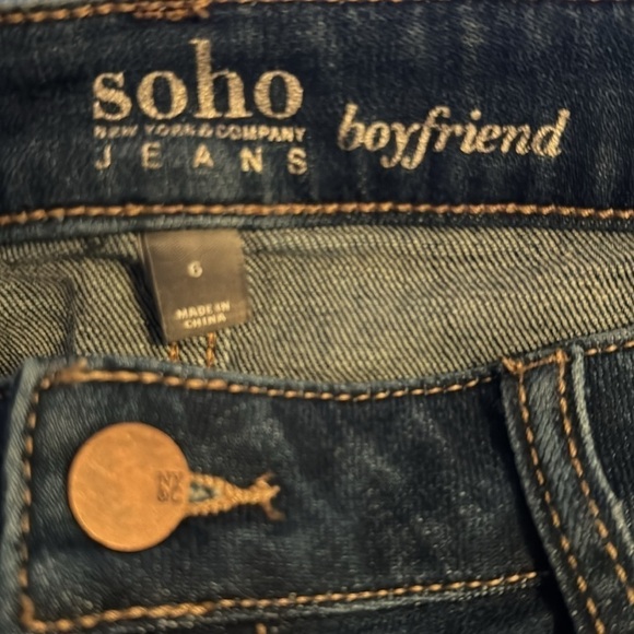 New York & Co Soho boyfriend Jeans distressed mid rise cropped Sz 6 - Picture 8 of 9